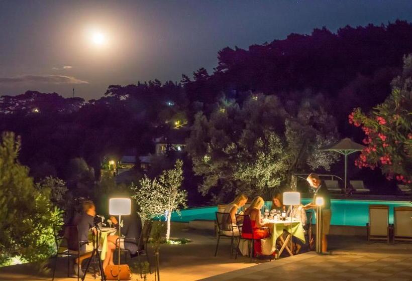 ホテル Armonia Bay