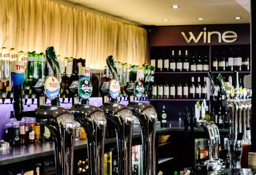 Claremont Hotel   All Inclusive!