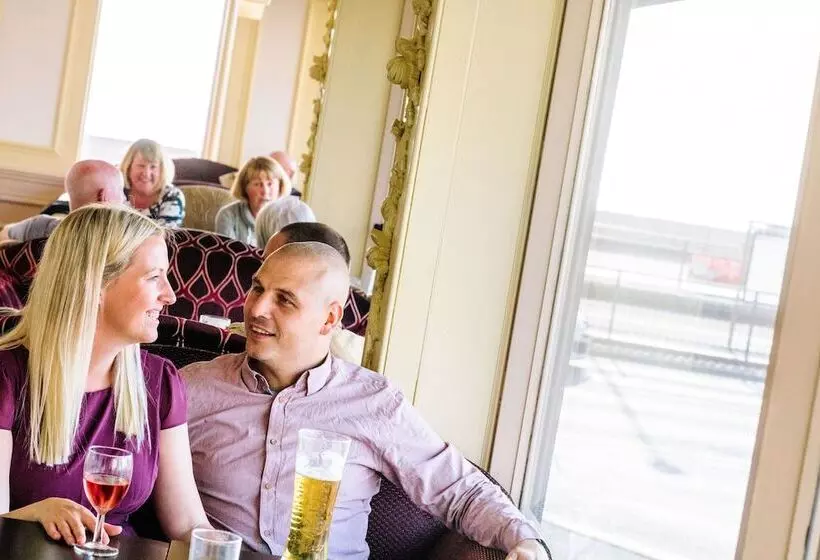 Claremont Hotel   All Inclusive!