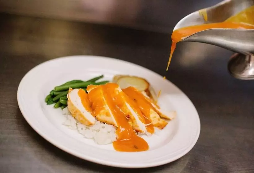 Claremont Hotel   All Inclusive!