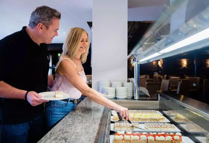 Claremont Hotel   All Inclusive!