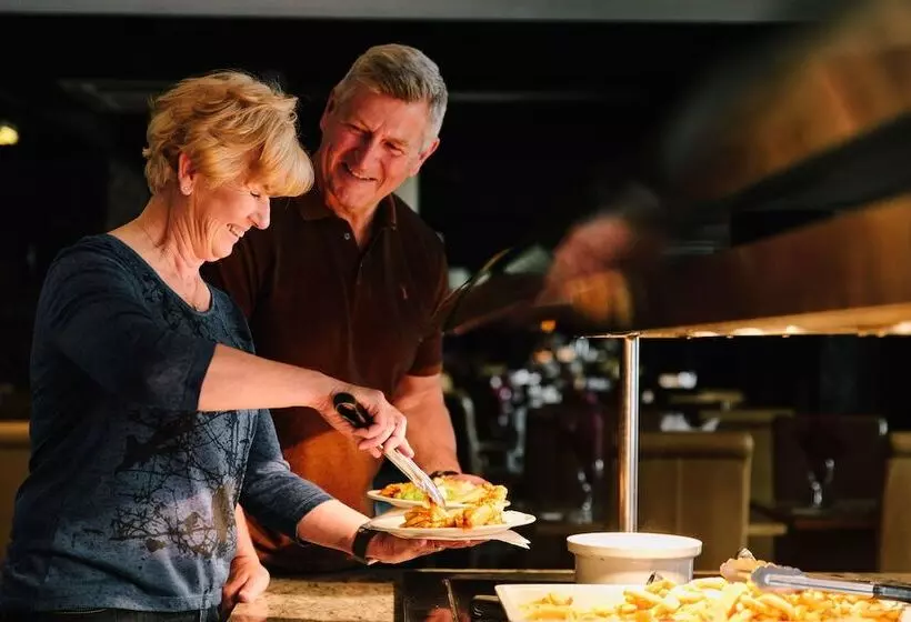 Claremont Hotel   All Inclusive!