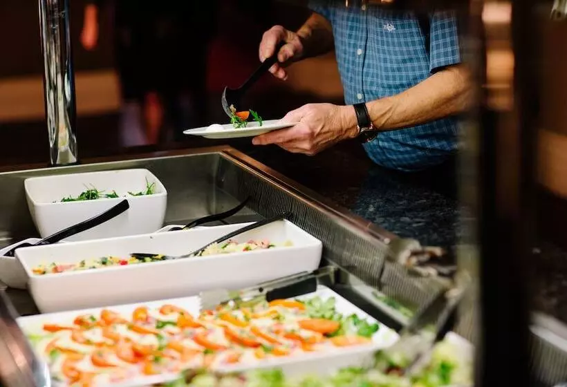 Claremont Hotel   All Inclusive!