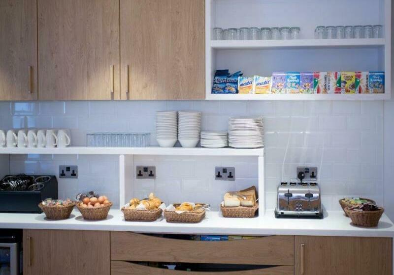 هتل Comfort Inn & Suites Kings Cross St. Pancras