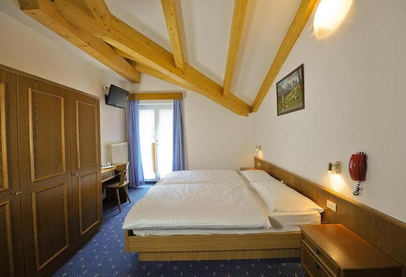 בית מלון כפרי Cristallo