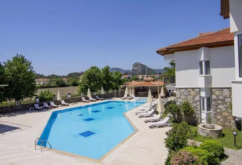 ホテル Dalyan Basar