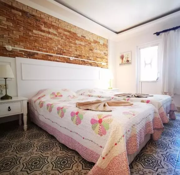 ホテル Dalyan Basar