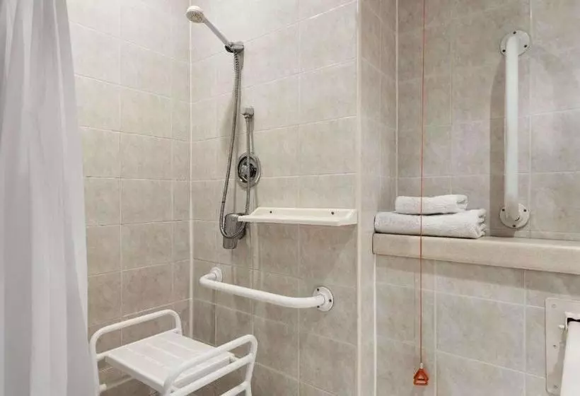 Отель Days Coventry City Centre