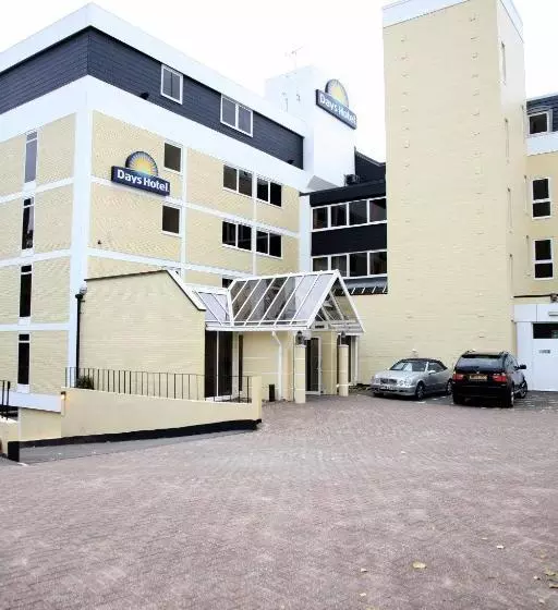 Отель Days Coventry City Centre