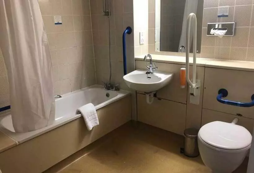 Days Inn Hotel Fleet