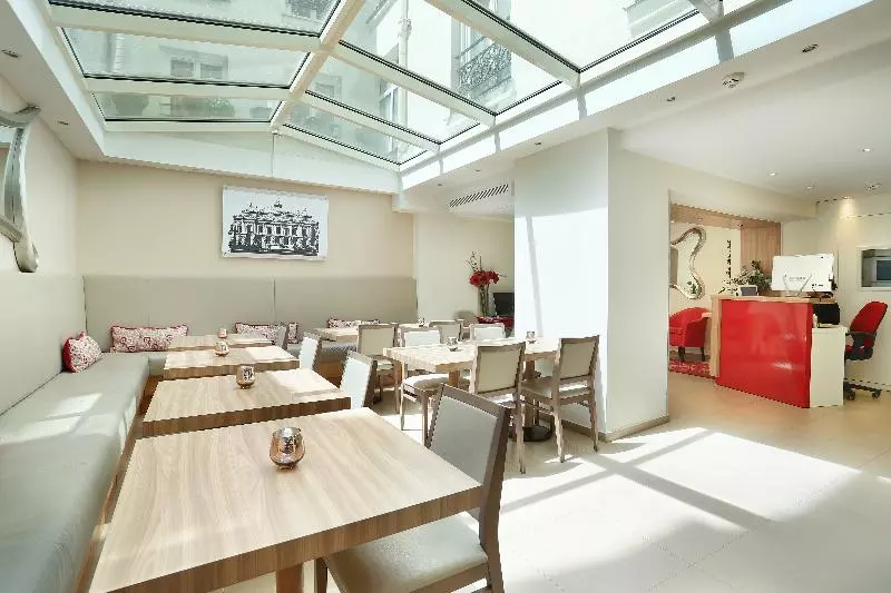 ホテル Le Grand Hôtel De Normandie