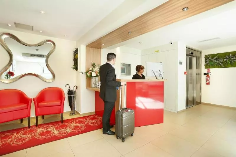 ホテル Le Grand Hôtel De Normandie