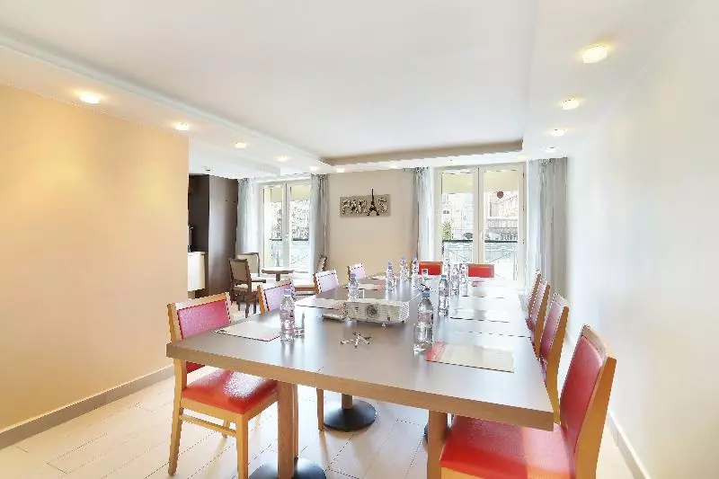 ホテル Le Grand Hôtel De Normandie