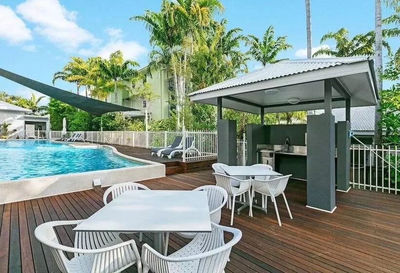 Hotel Mantra Aqueous On Port