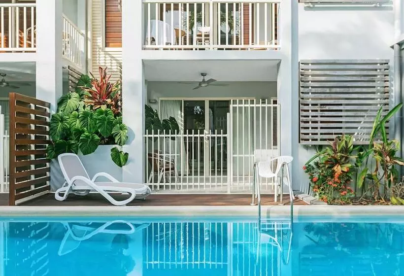 Hotel Mantra Aqueous On Port