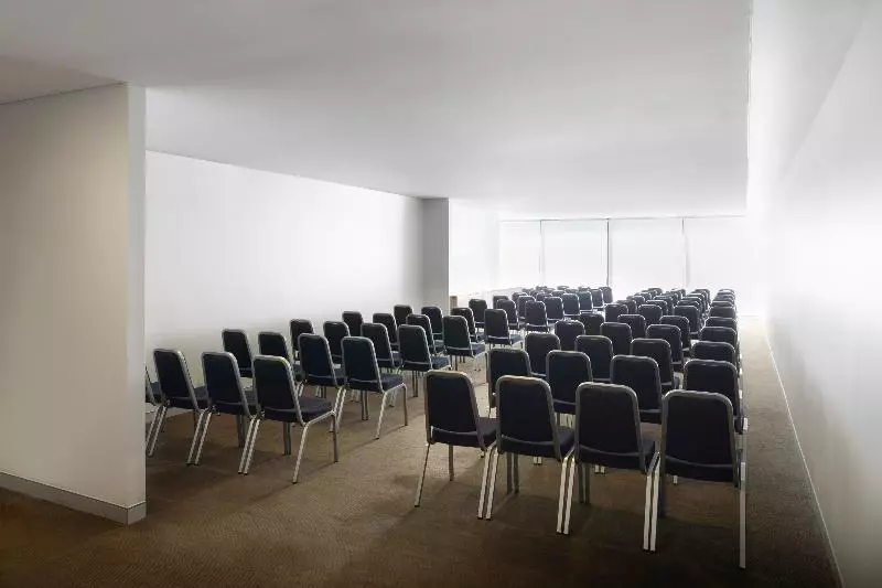 هتل Mercure Perth On Hay