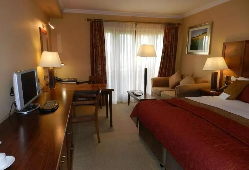 Отель Morley Hayes