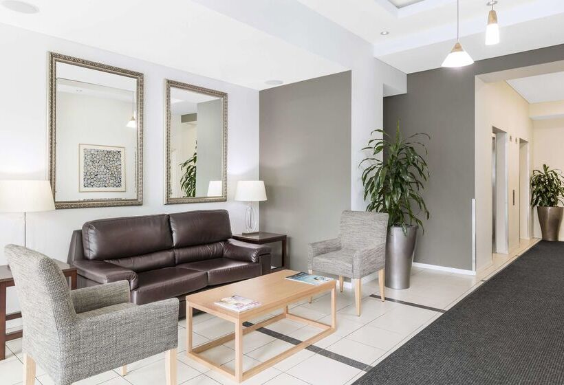 בית מלון כפרי Oaks Brisbane On Margaret Suites