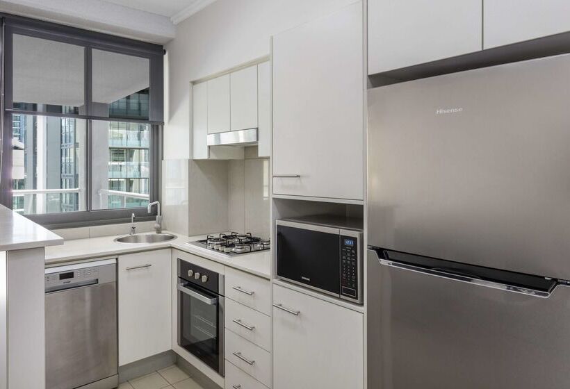 בית מלון כפרי Oaks Brisbane On Margaret Suites