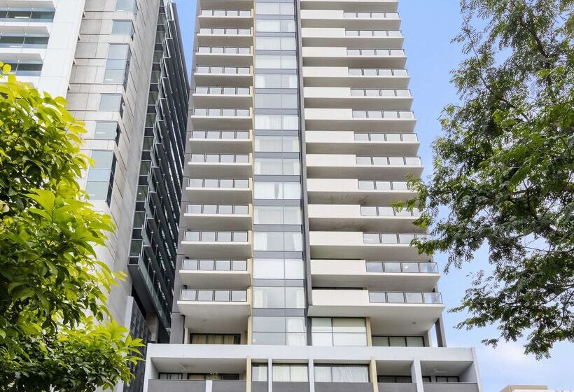 בית מלון כפרי Oaks Brisbane On Margaret Suites