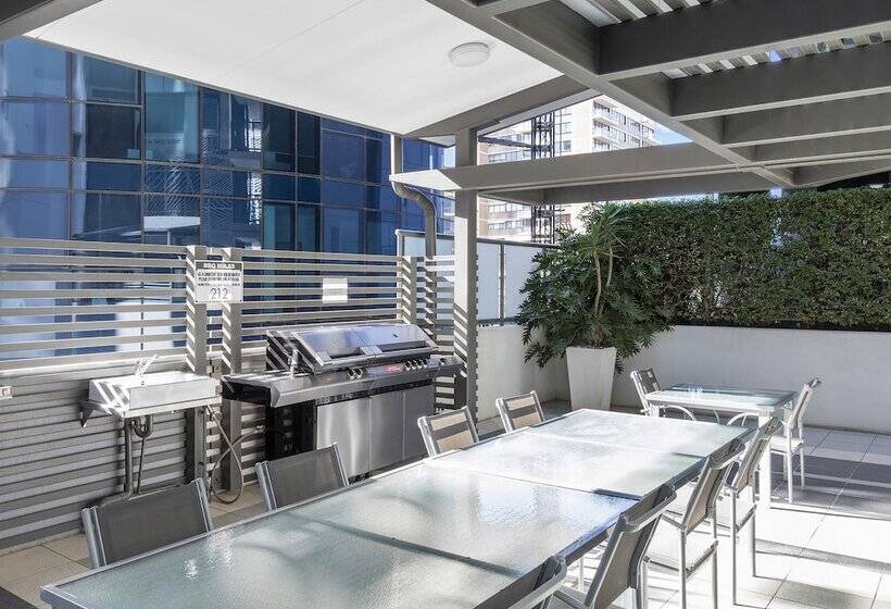 בית מלון כפרי Oaks Brisbane On Margaret Suites