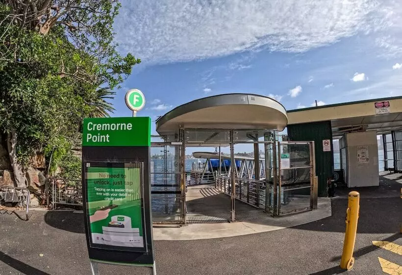 Отель Park Regis Concierge Apartments