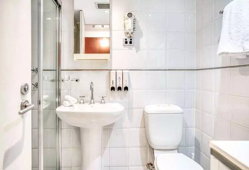 Отель Park Regis Concierge Apartments