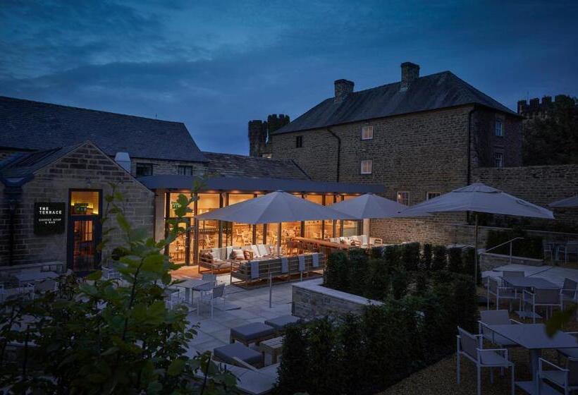 Отель Swinton Park