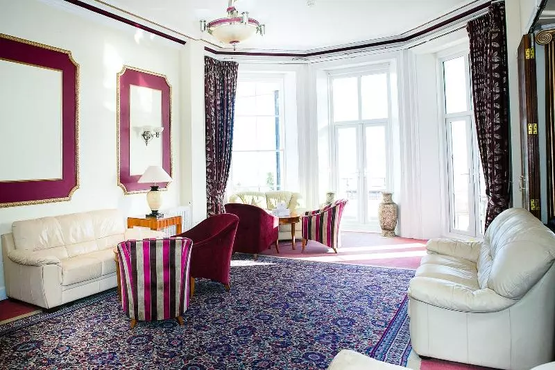 ホテル The Cumberland