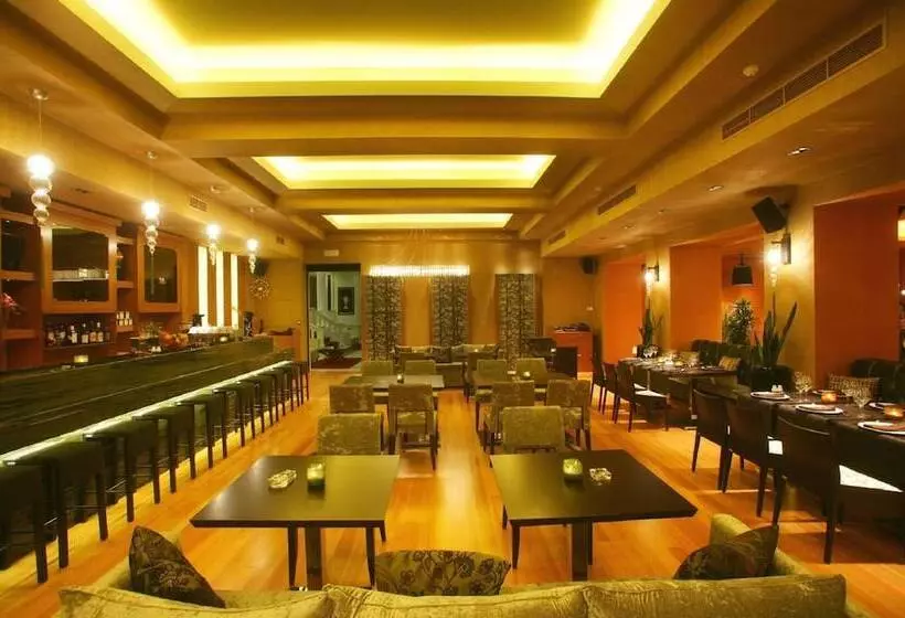 호텔 Theoxenia House