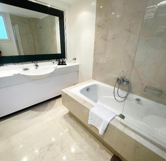 فندق Theoxenia House