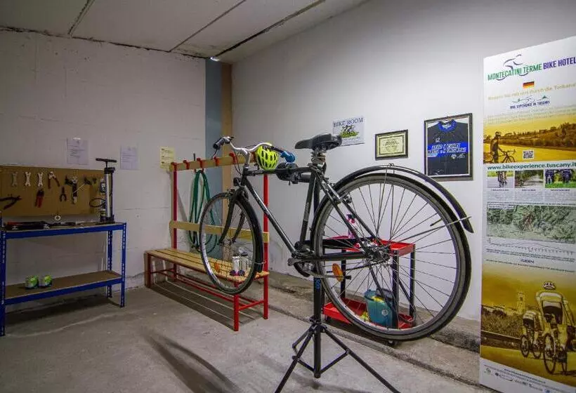 Отель Tuscany Inn