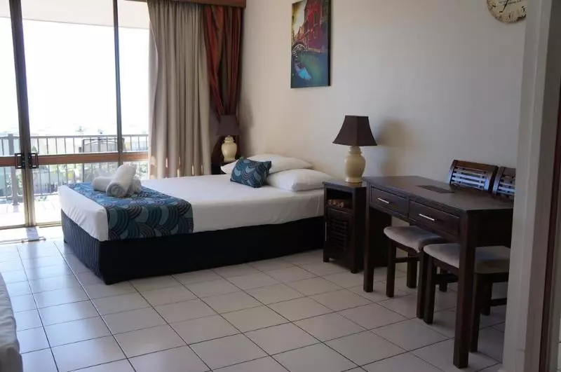 Отель Ocean Views At Whitsunday Terraces Resort