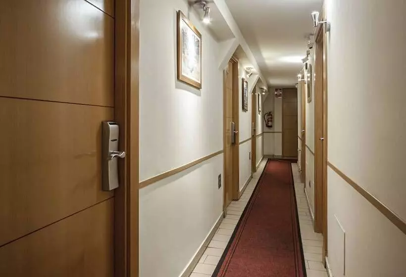 Hostal Inter Puerta del Sol