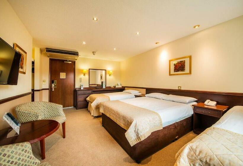 Arden Hotel And Leisure Club