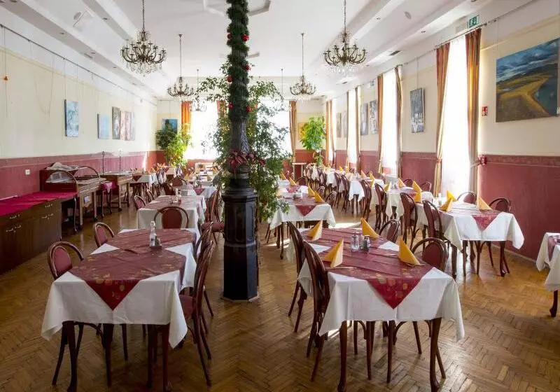 Eco Hotel Center Postojna