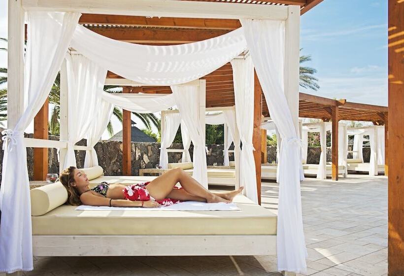 Elba Carlota Beach & Golf Resort