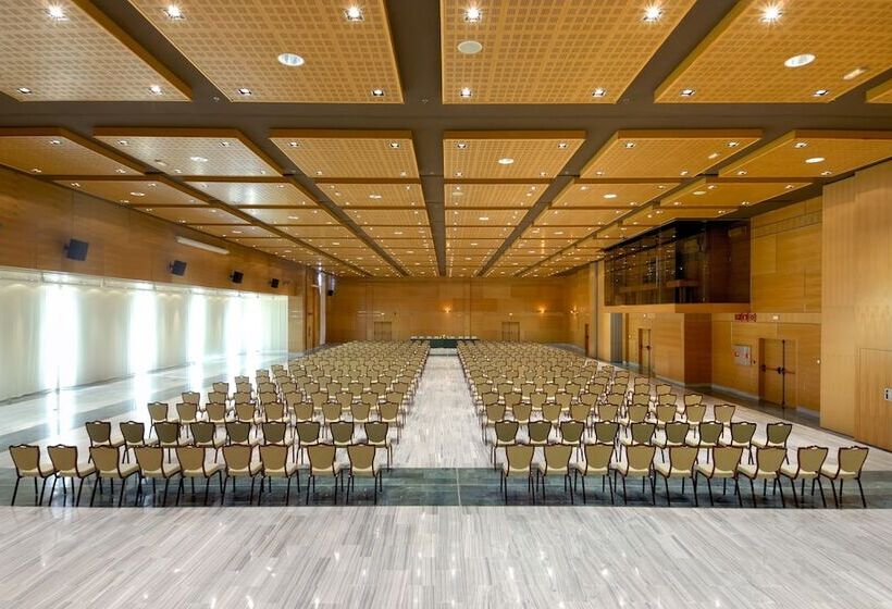 Elba Carlota Beach & Golf Resort