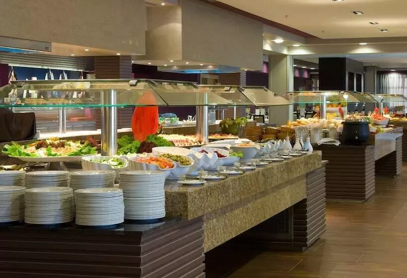 Elba Carlota Beach & Golf Resort