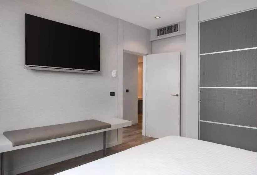 Ac Hotel Firenze By Marriott