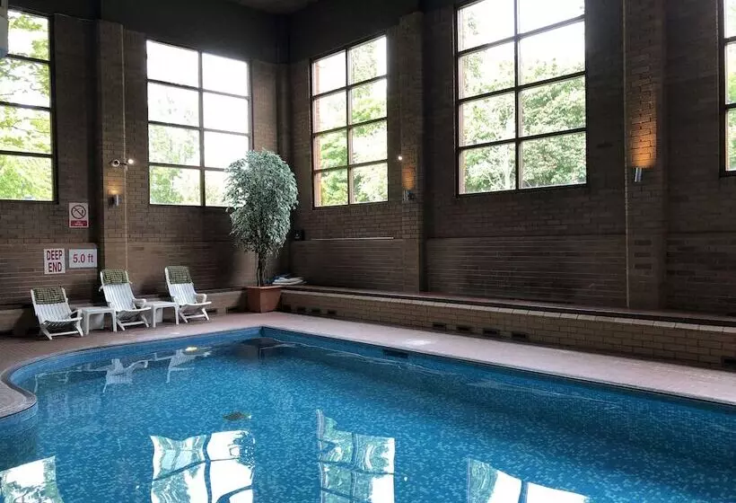 Arden Hotel And Leisure Club