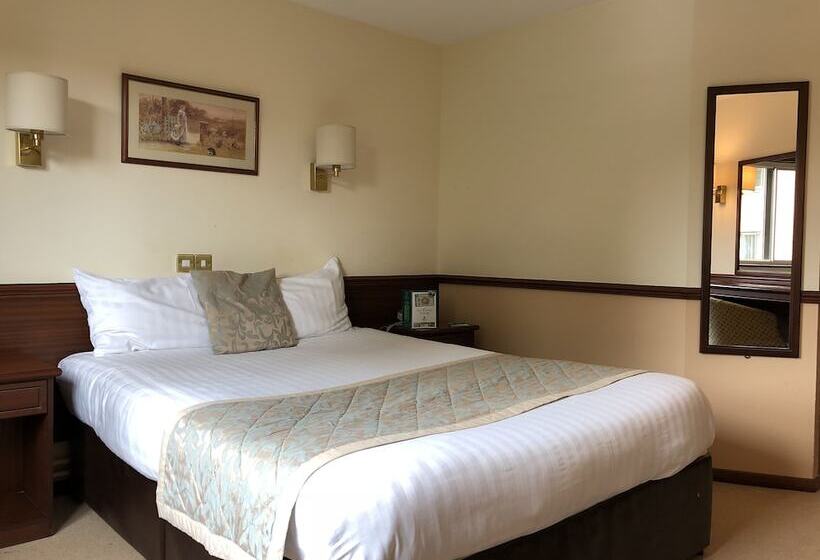 Arden Hotel And Leisure Club