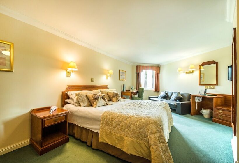 Arden Hotel And Leisure Club