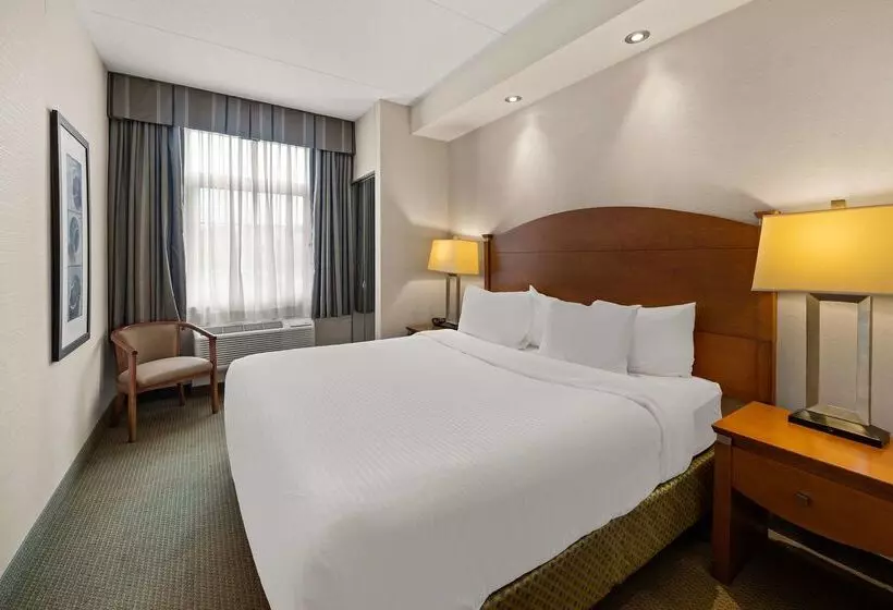 בית מלון כפרי Best Western Plus Orangeville Inn & Suites