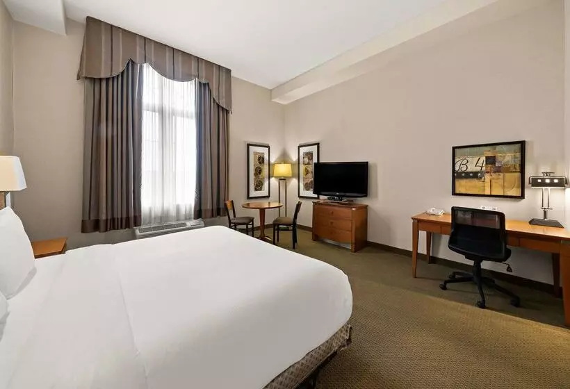 בית מלון כפרי Best Western Plus Orangeville Inn & Suites