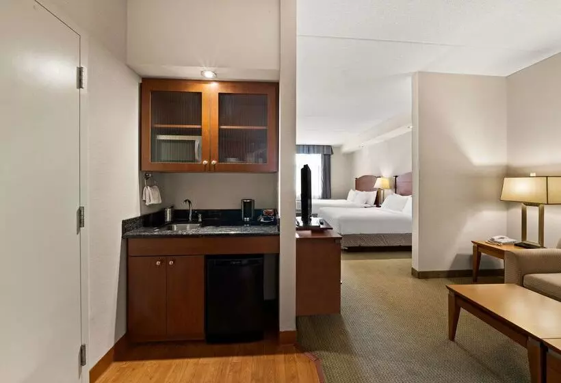 בית מלון כפרי Best Western Plus Orangeville Inn & Suites