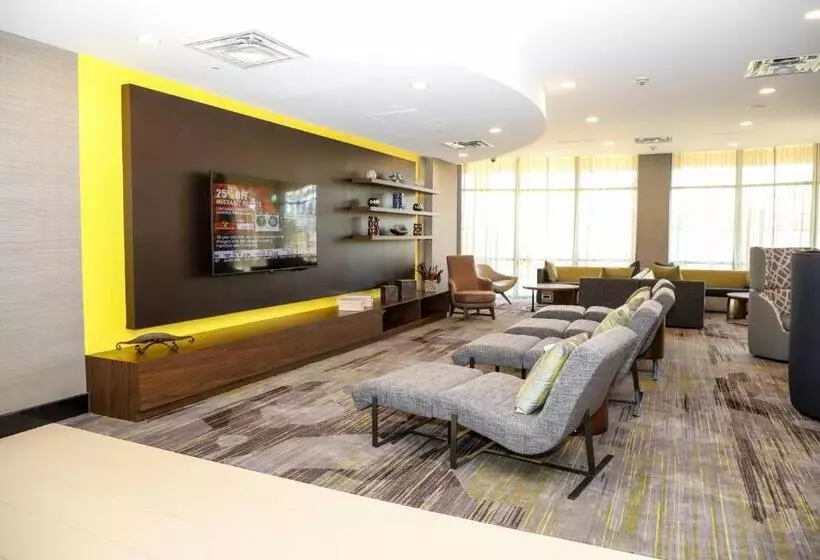 호텔 Courtyard By Marriott Toronto Brampton