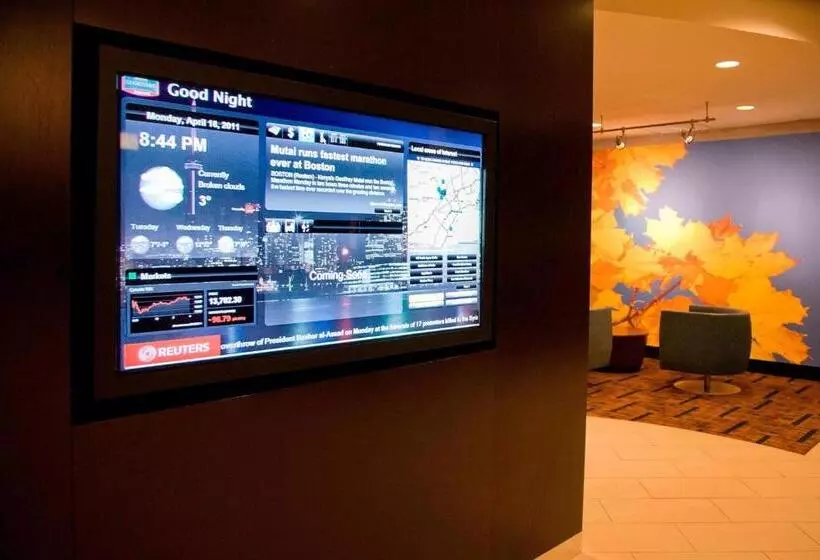 호텔 Courtyard By Marriott Toronto Brampton