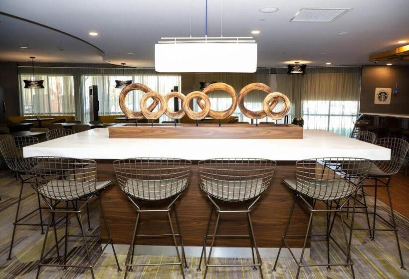 Hotel Courtyard By Marriott Toronto Brampton