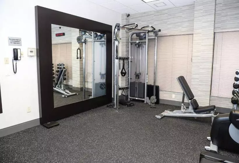 호텔 Courtyard By Marriott Toronto Brampton